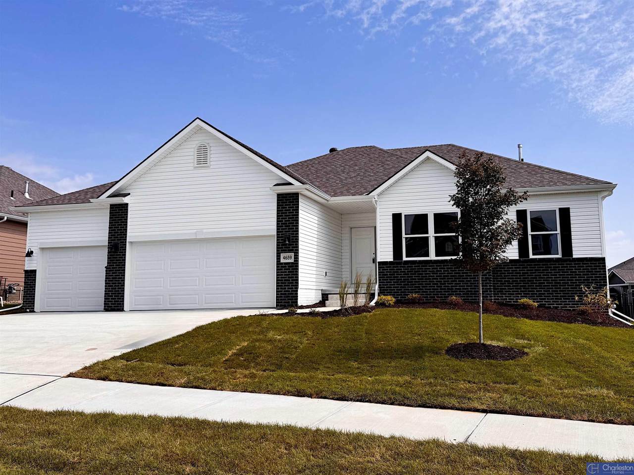 4659 210 Avenue - Photo 1