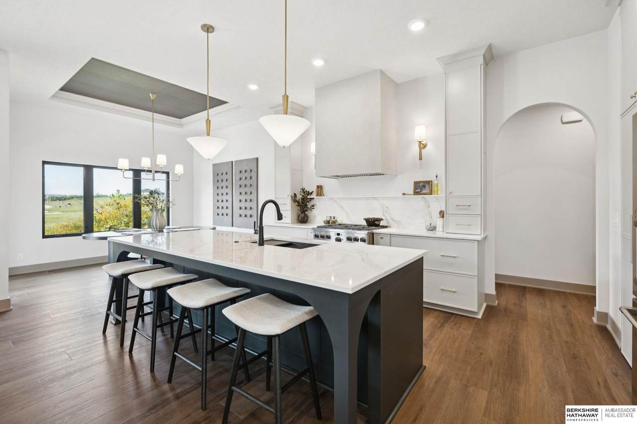 5518 200th Avenue - Photo 1