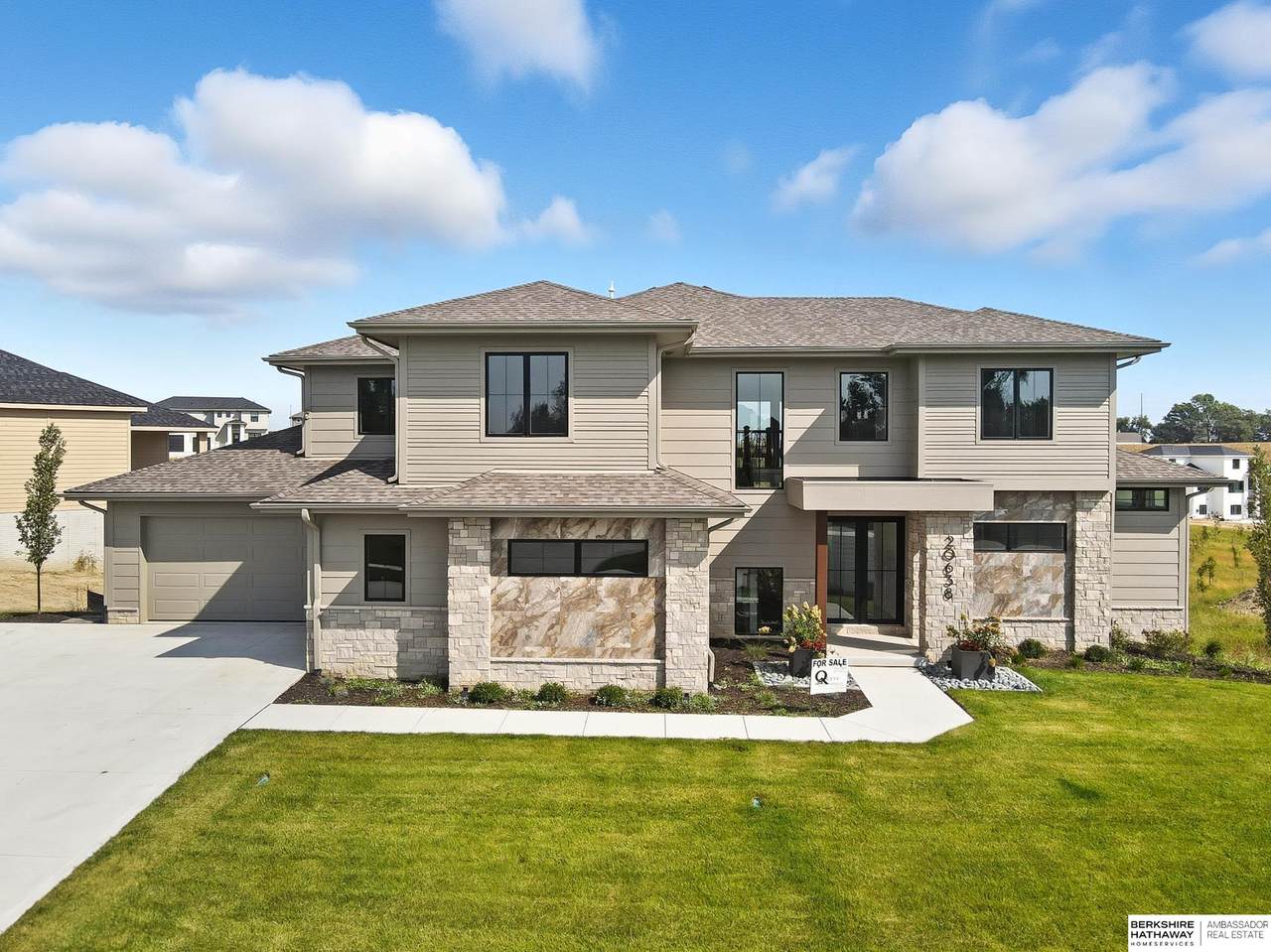 20638 Laurel Avenue - Photo 1