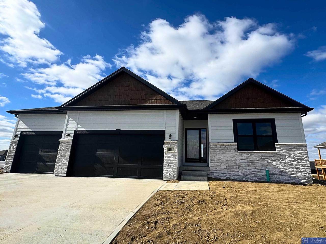 11908 118 Street - Photo 1