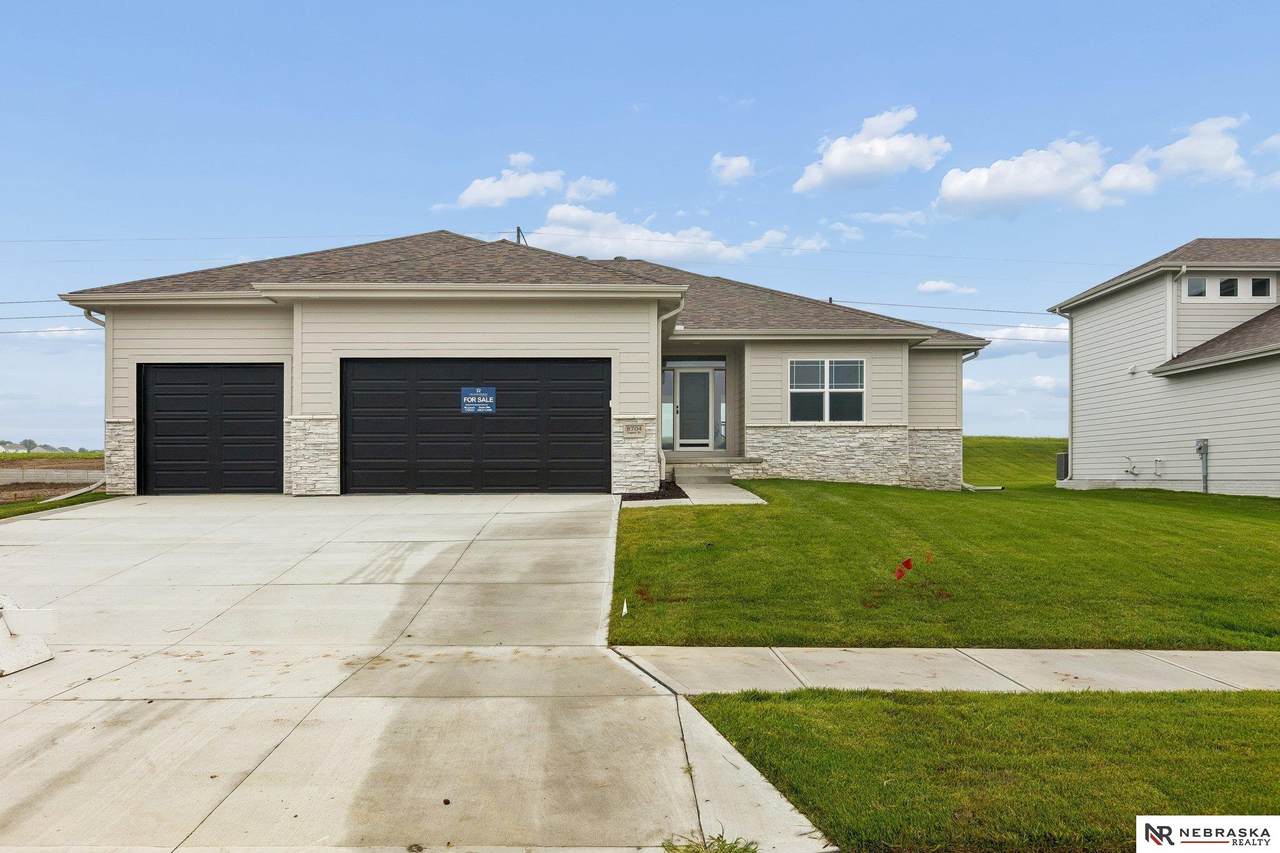 8704 Legacy Street - Photo 1