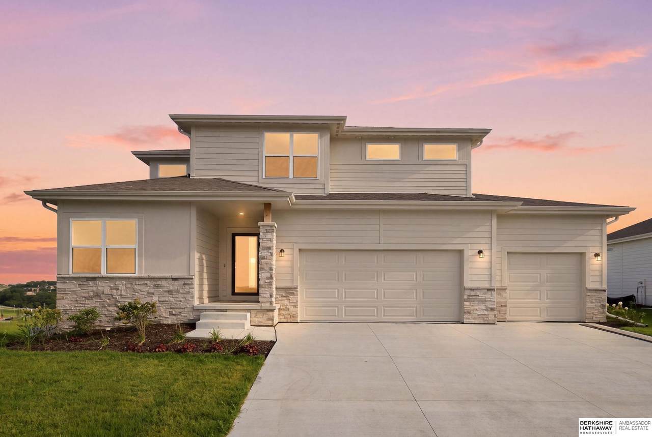 10411 Cimarron Street - Photo 1