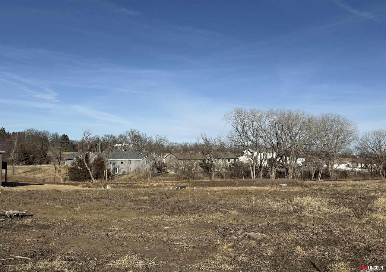 1100 Evergreen Road - Photo 1