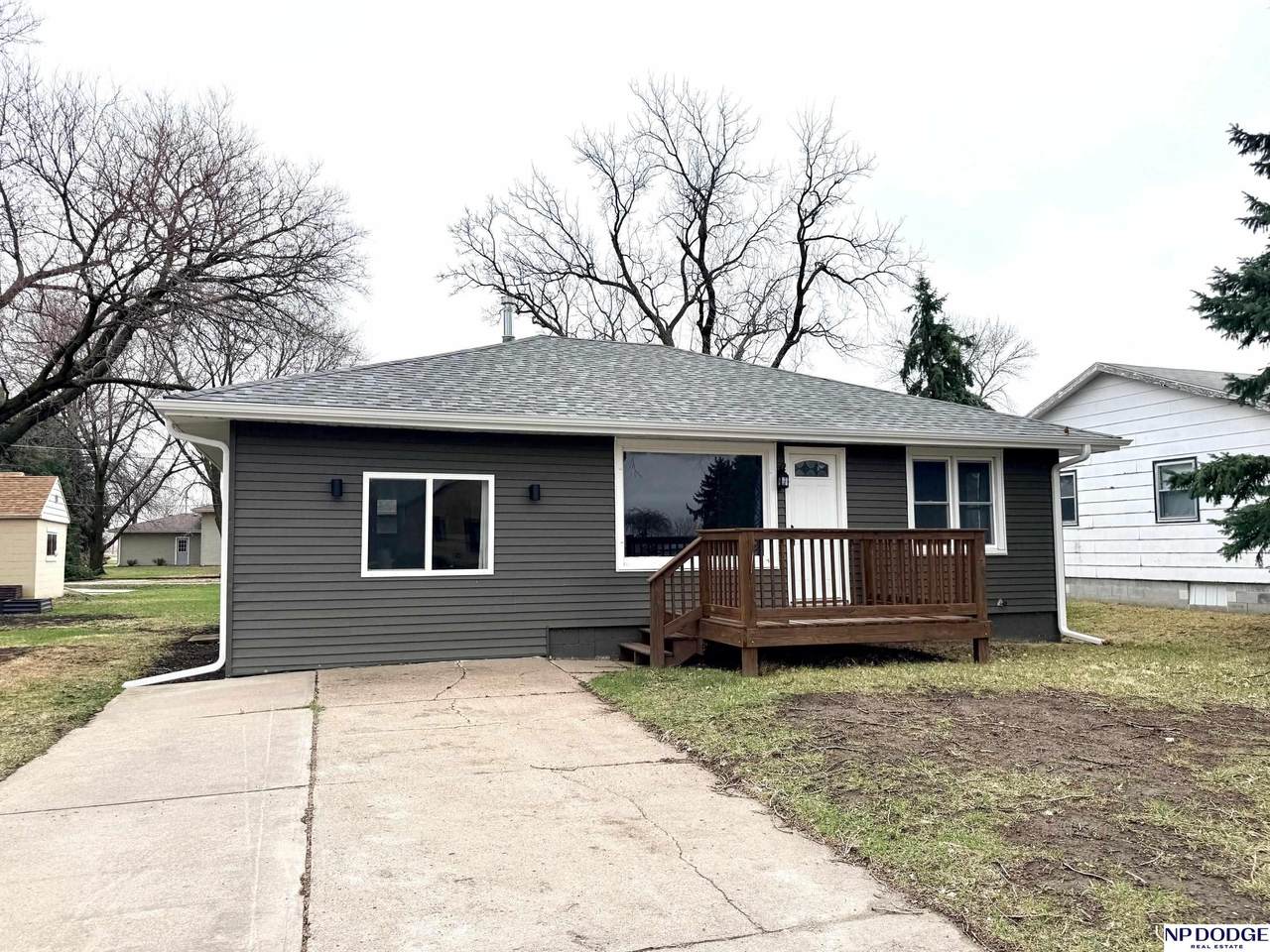 656 9th Street - Photo 1