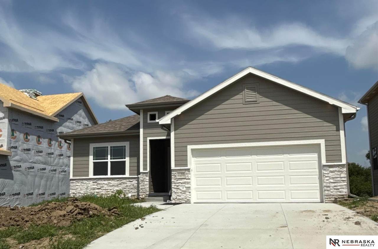 11306 Portage Circle - Photo 1