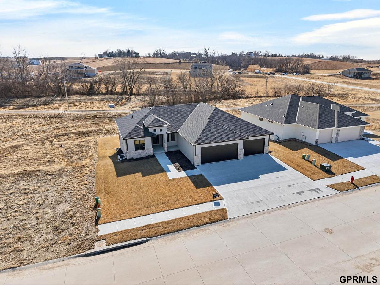 21825 Parkview Drive - Photo 1