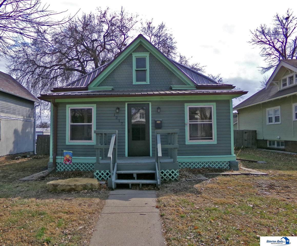 1217 Ella Street - Photo 1