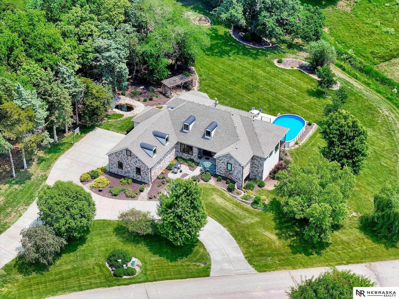 3940 Nicholas Court - Photo 1