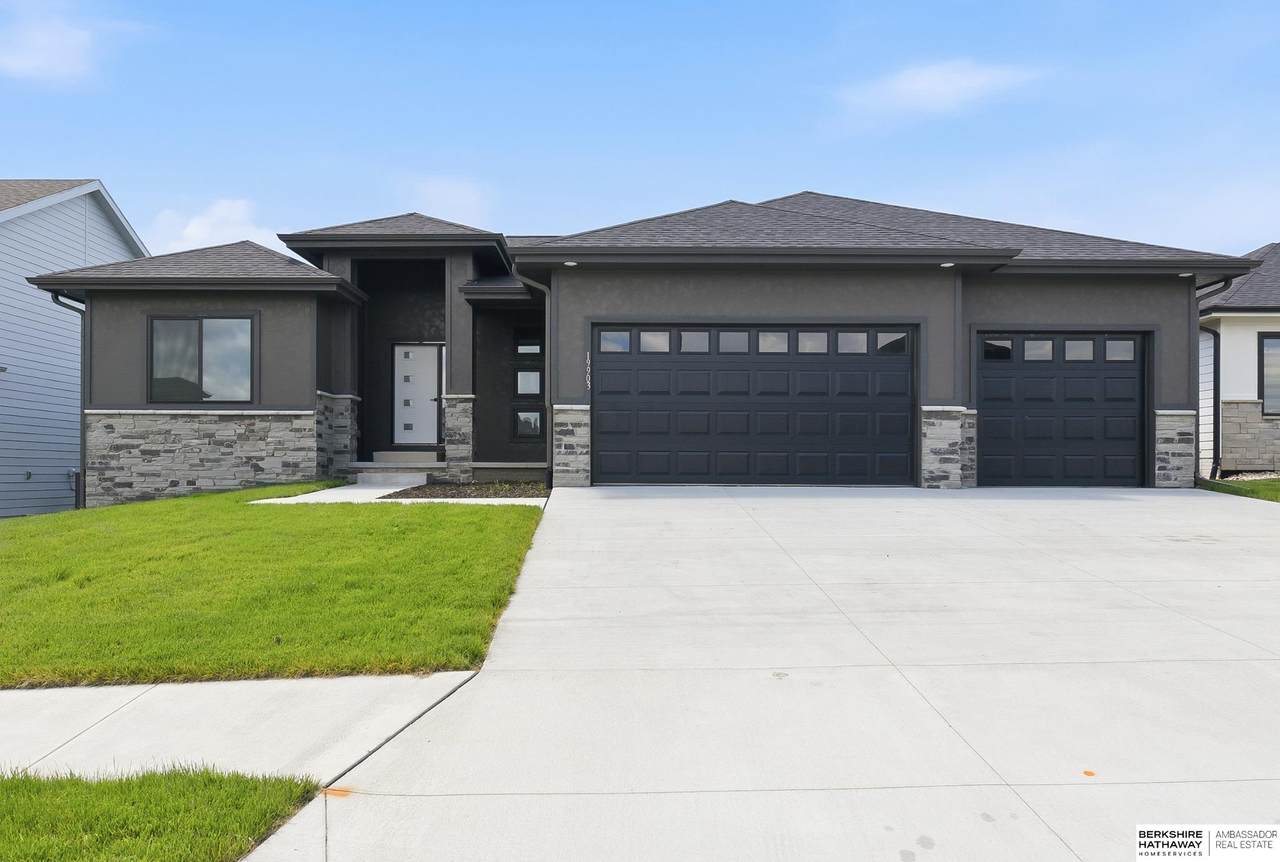 19903 Cottonwood Street - Photo 1