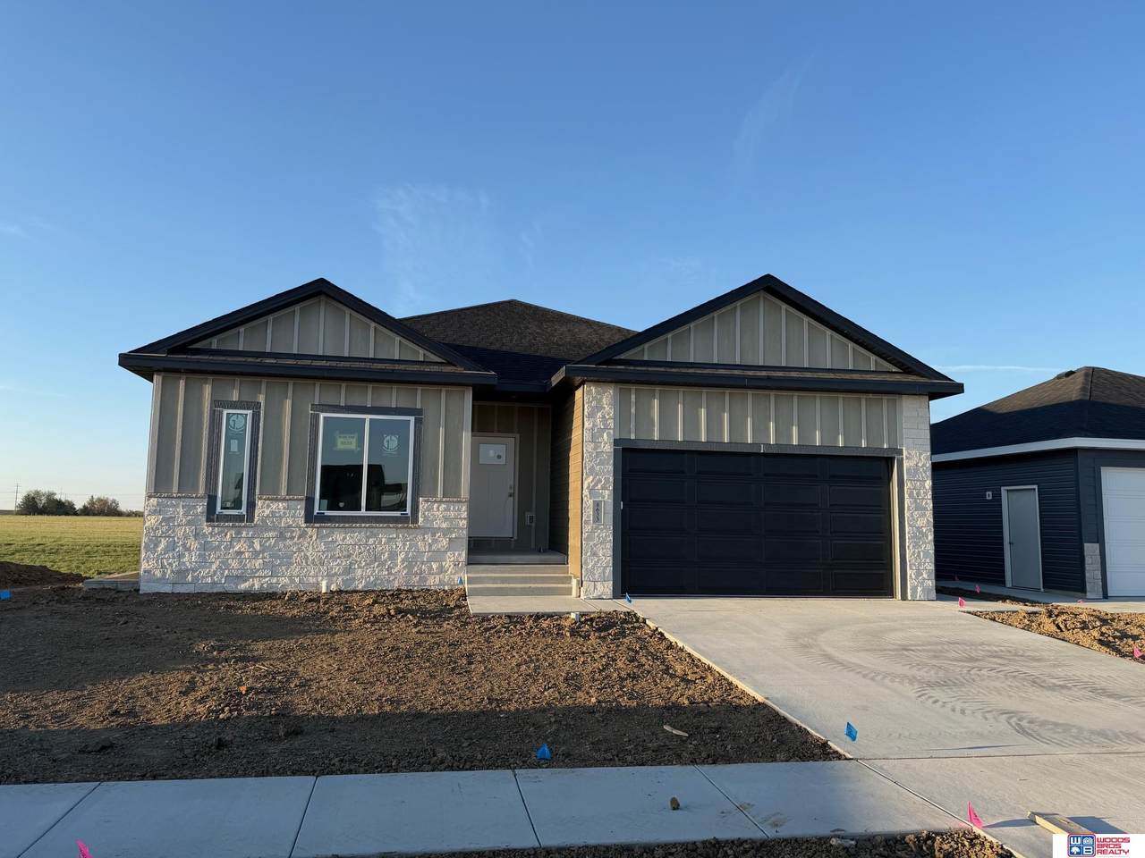 8633 Camrose Lane - Photo 1