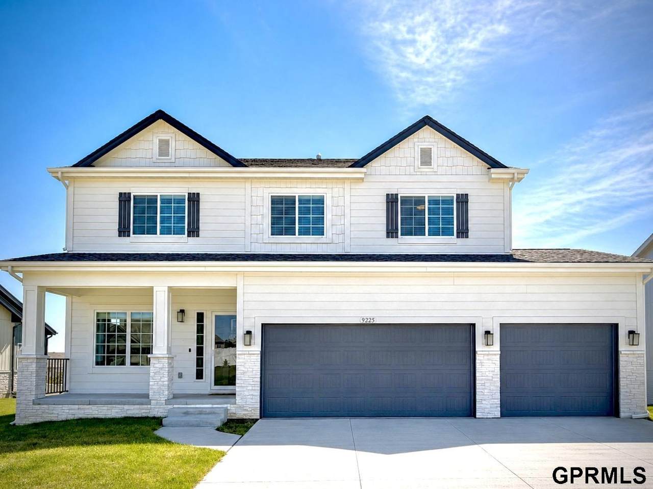 9225 177th Street - Photo 1