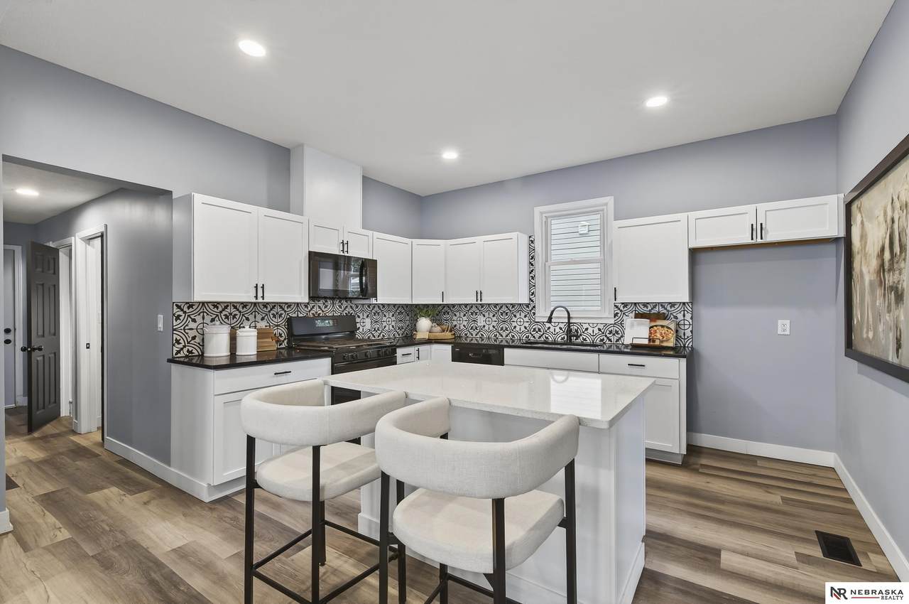 1819 Binney Street - Photo 1