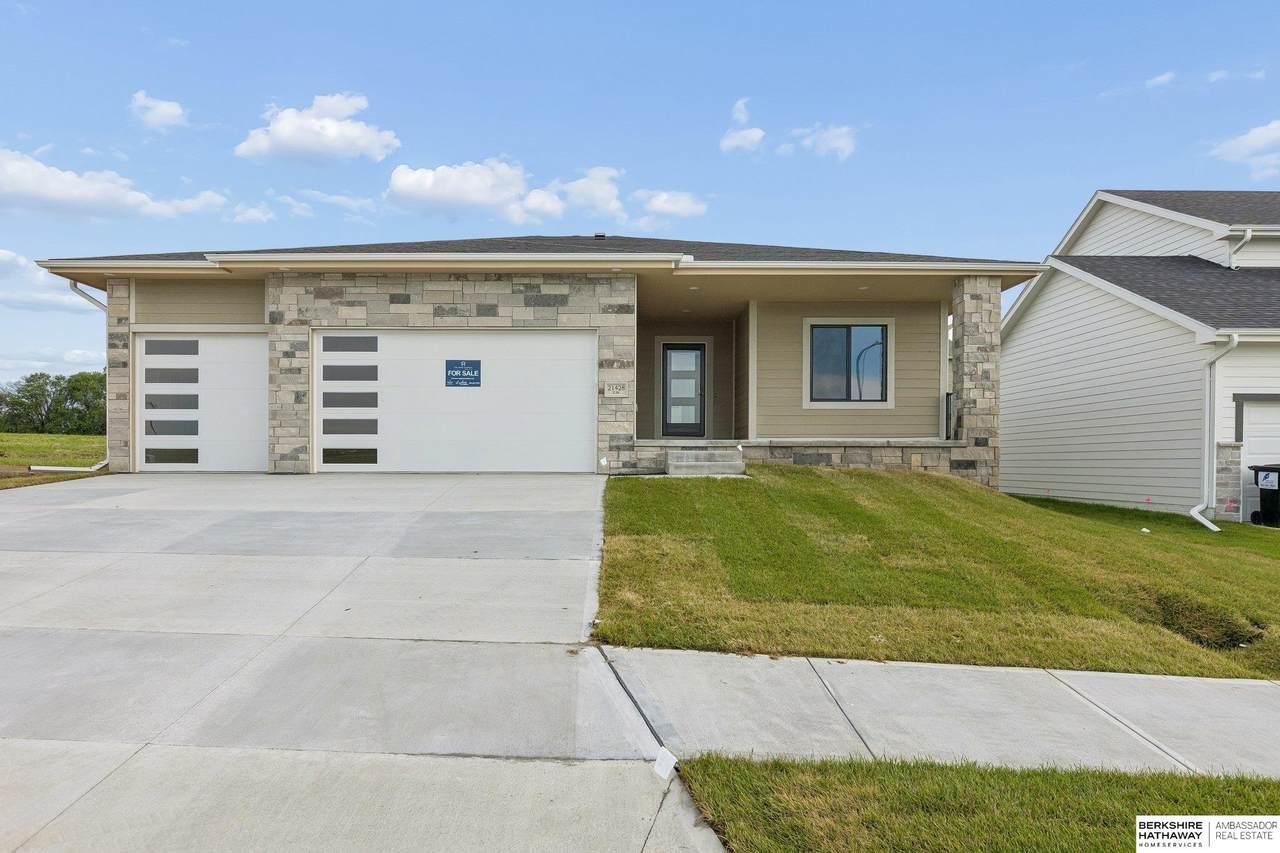 21428 Z Street - Photo 1