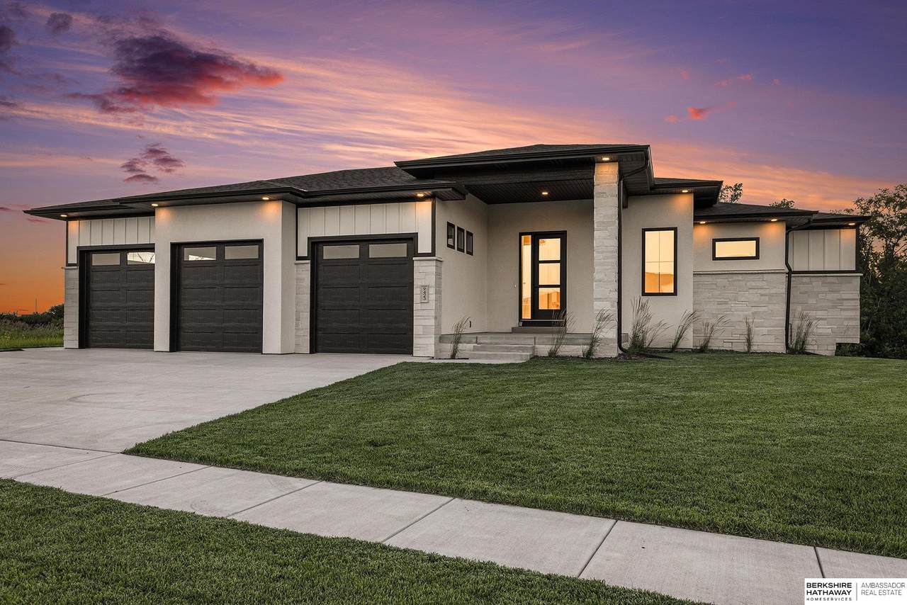 8910 Dragonfly Lane - Photo 1