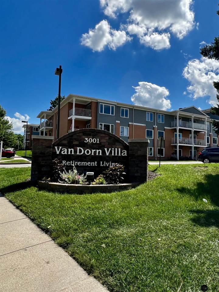 3001 51st Street Court - Photo 1