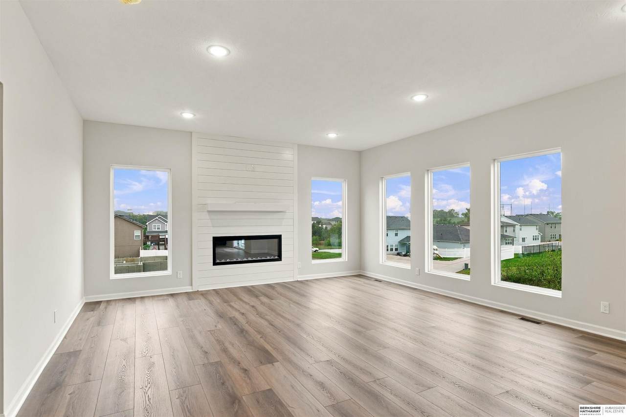 18060 Soldier Street - Photo 1