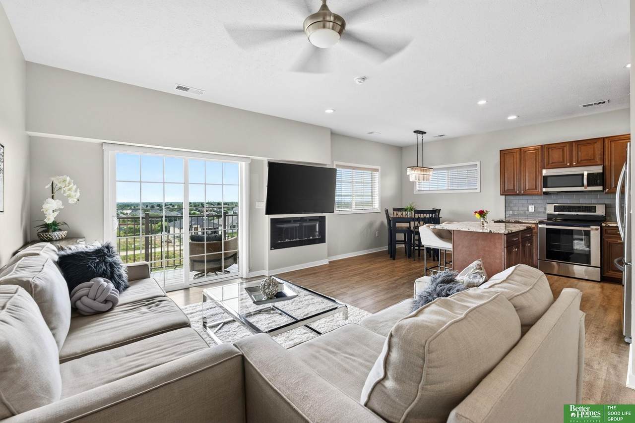 5933 158 Court - Photo 1