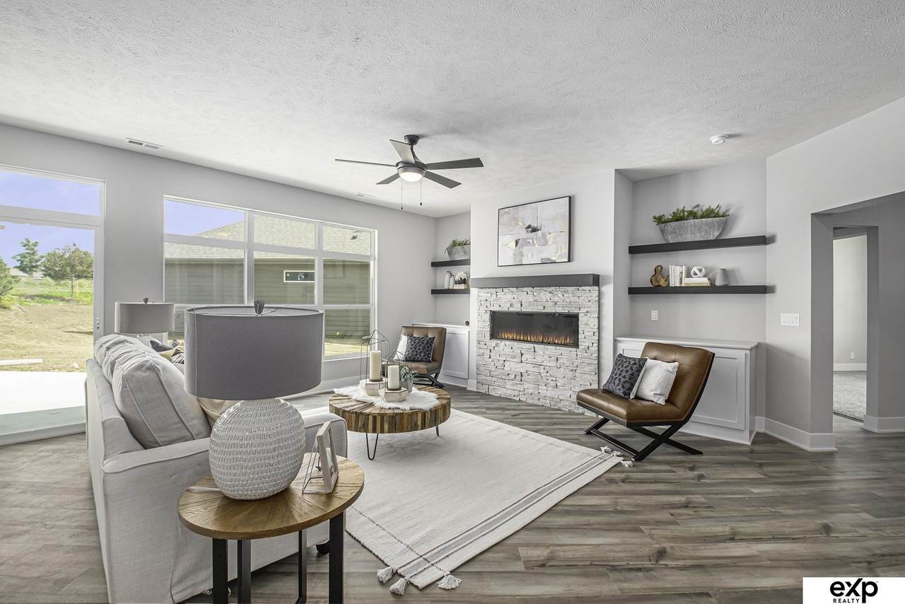 10113 180th Avenue Circle - Photo 1