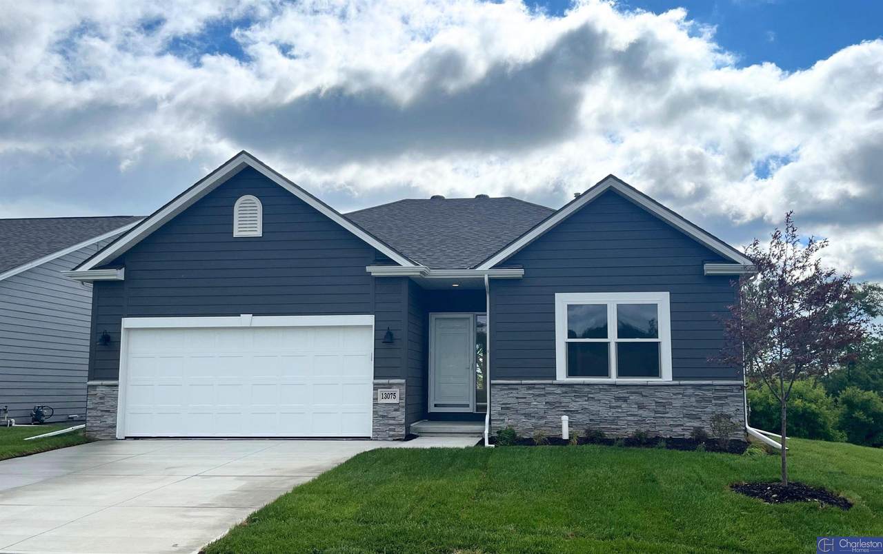 13075 44th Avenue - Photo 1