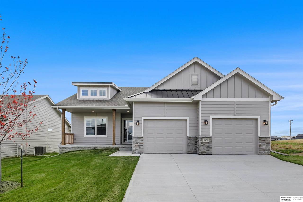 18407 Sage Street - Photo 1