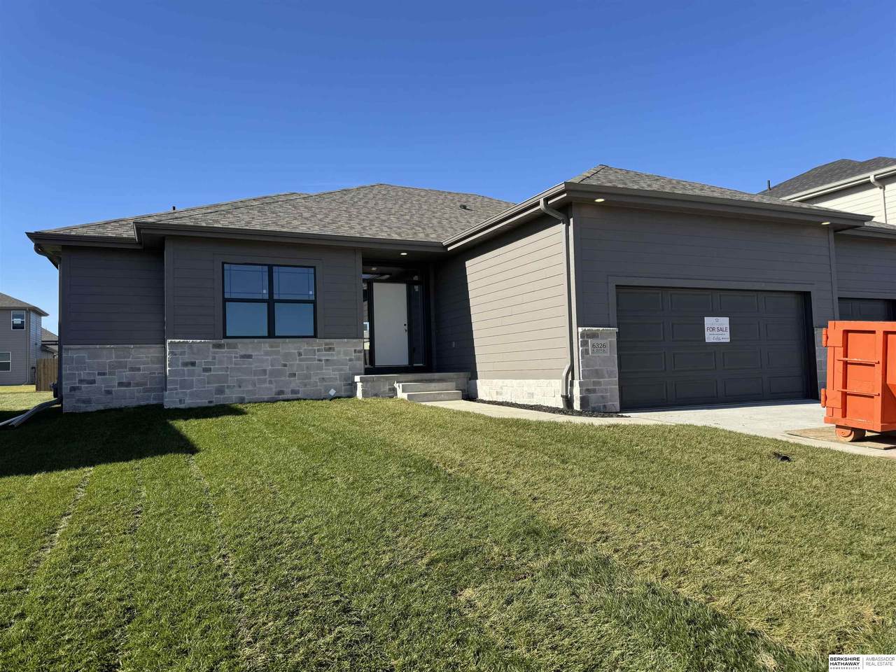 6326 207 Street - Photo 1