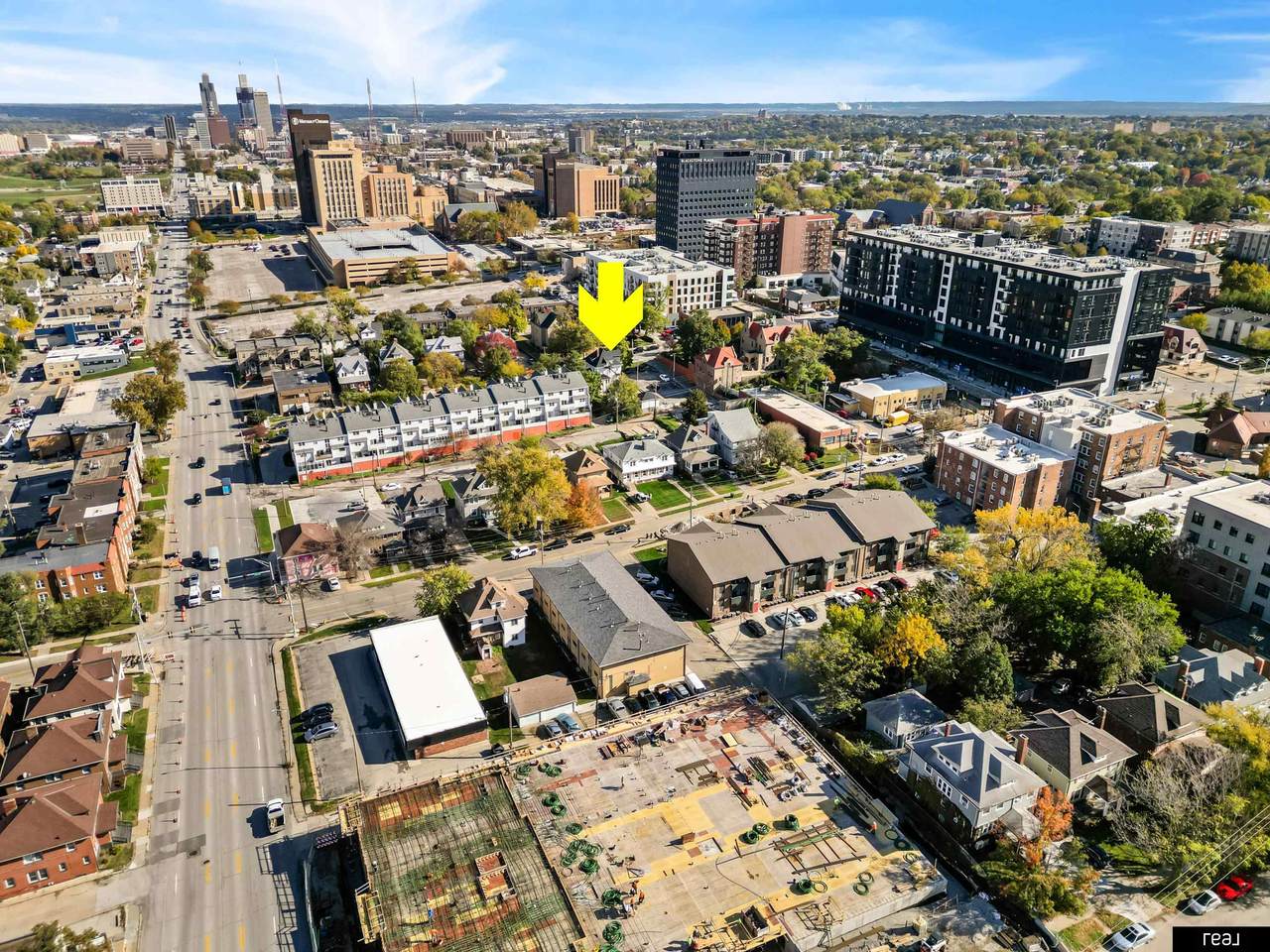 204 37th Street - Photo 1