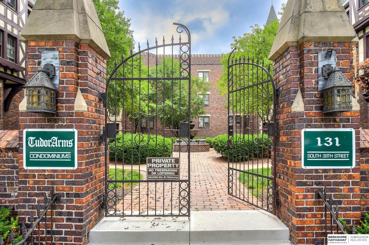 131 39th Street - Photo 1