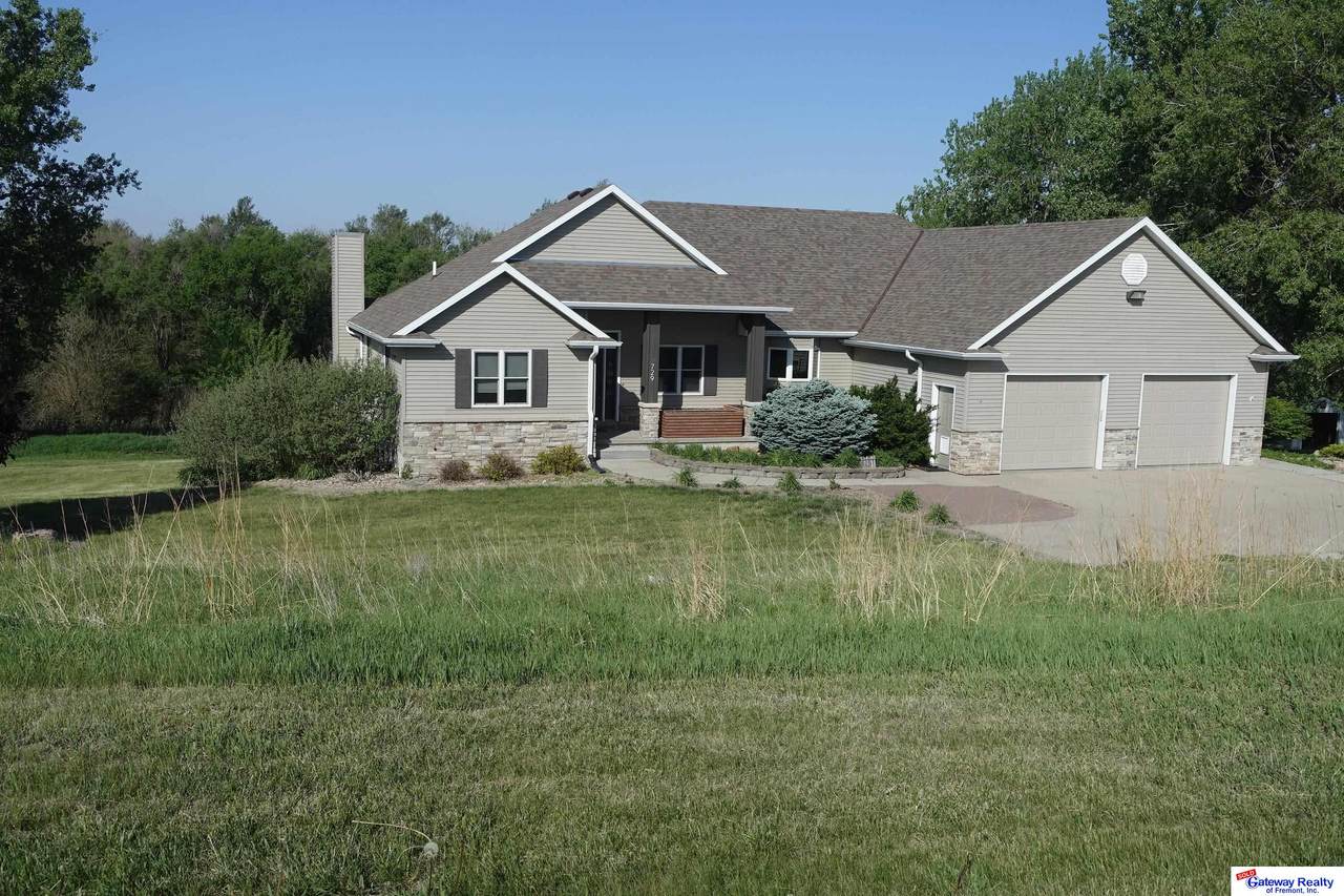729 Arneal Road - Photo 1