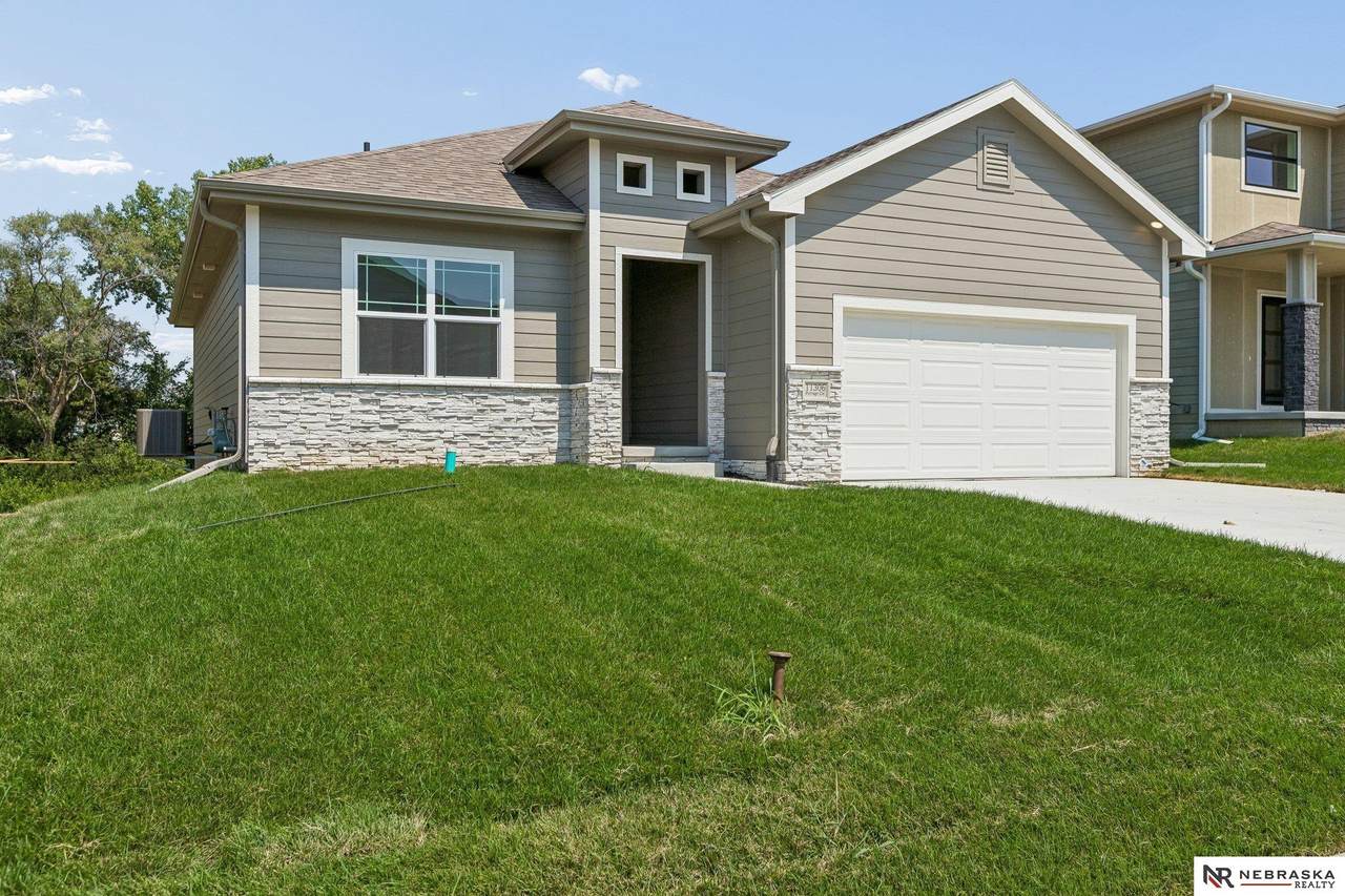 11306 Portage Circle - Photo 1