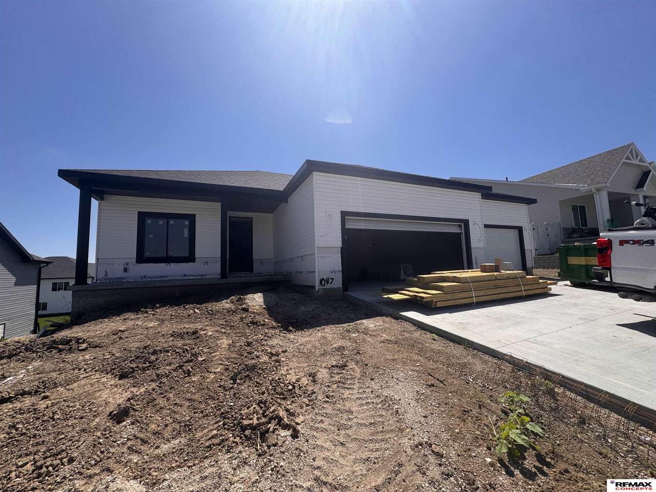 1047 9th Avenue - Photo 1