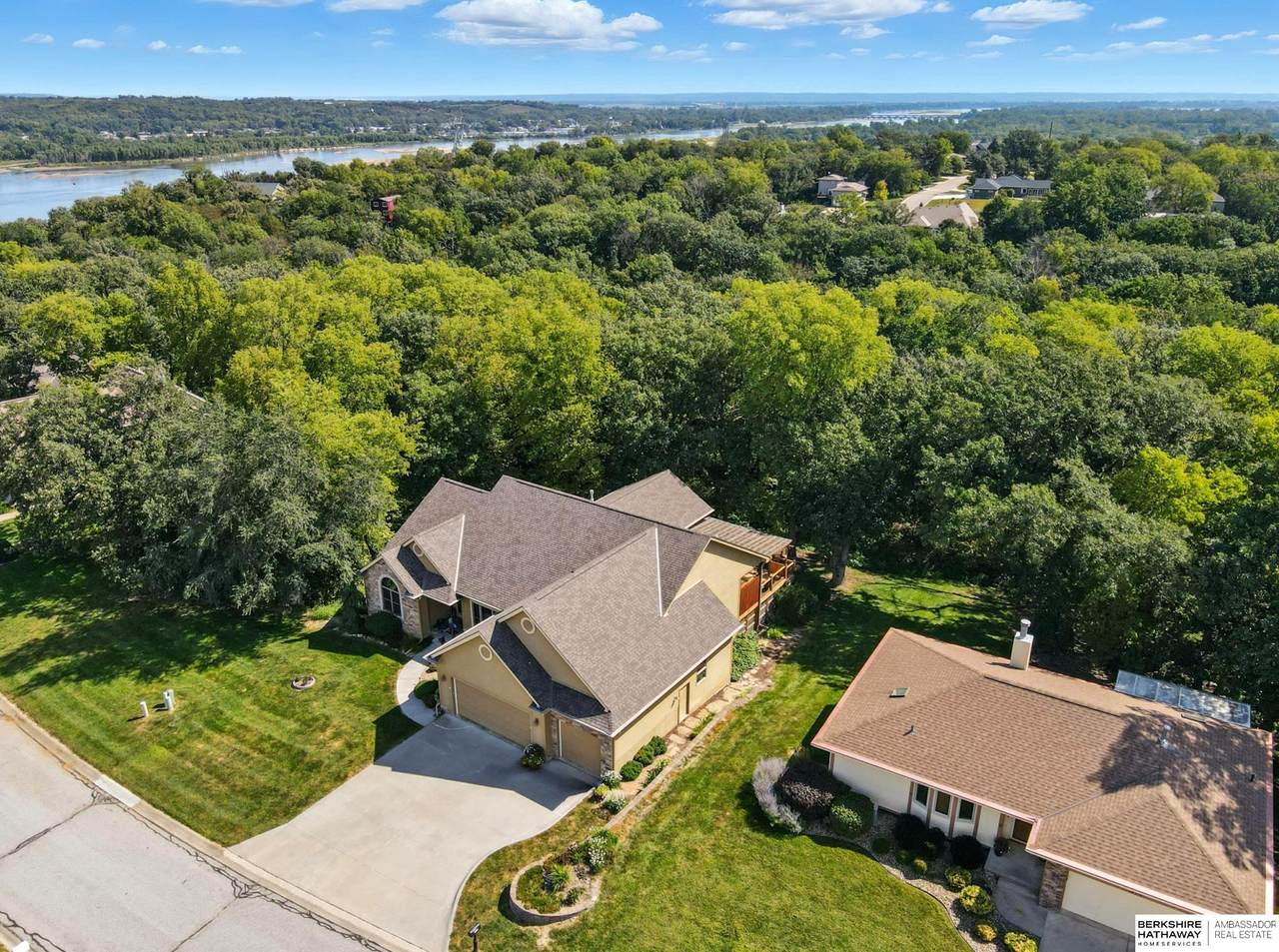 19719 Sterling Court - Photo 1