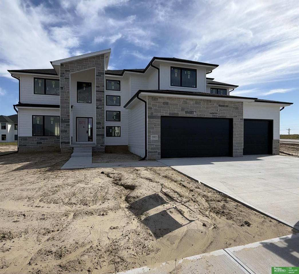 5407 213th Street - Photo 1