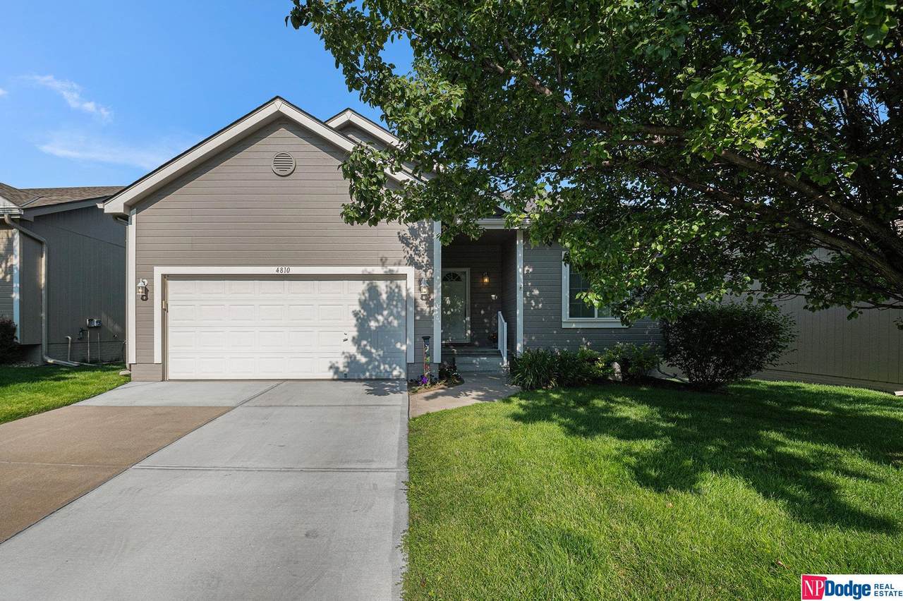 4810 189 Street - Photo 1