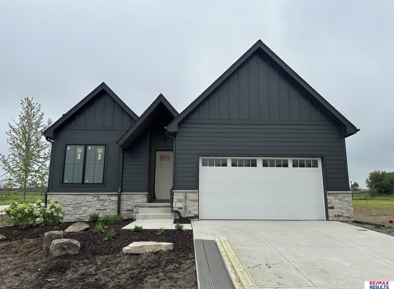 20101 W Street - Photo 1