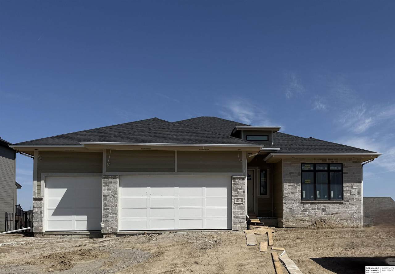 11511 191st Street - Photo 1