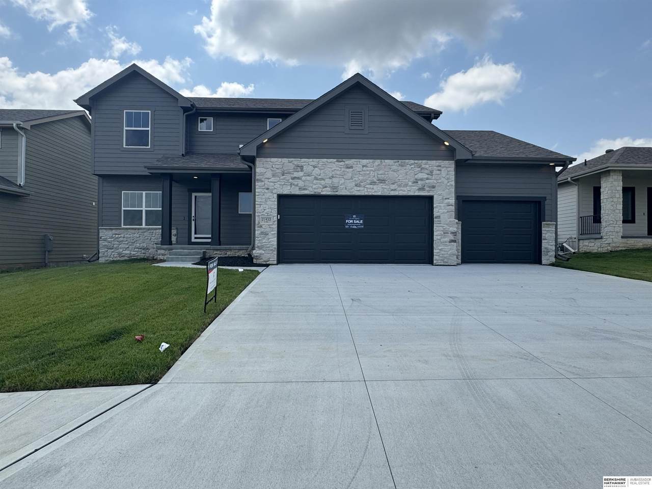 21433 Y Street - Photo 1