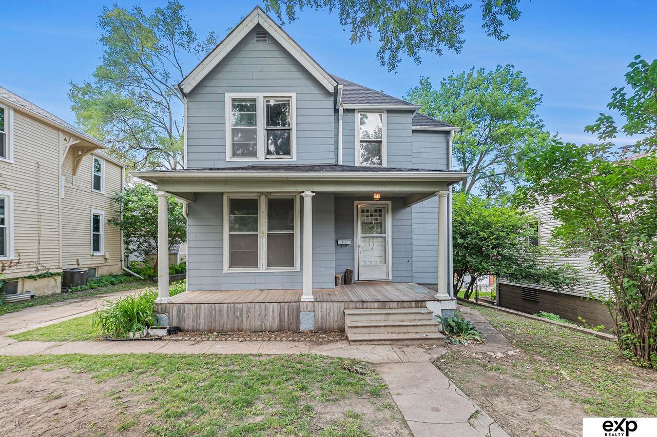 608 41 Avenue - Photo 1