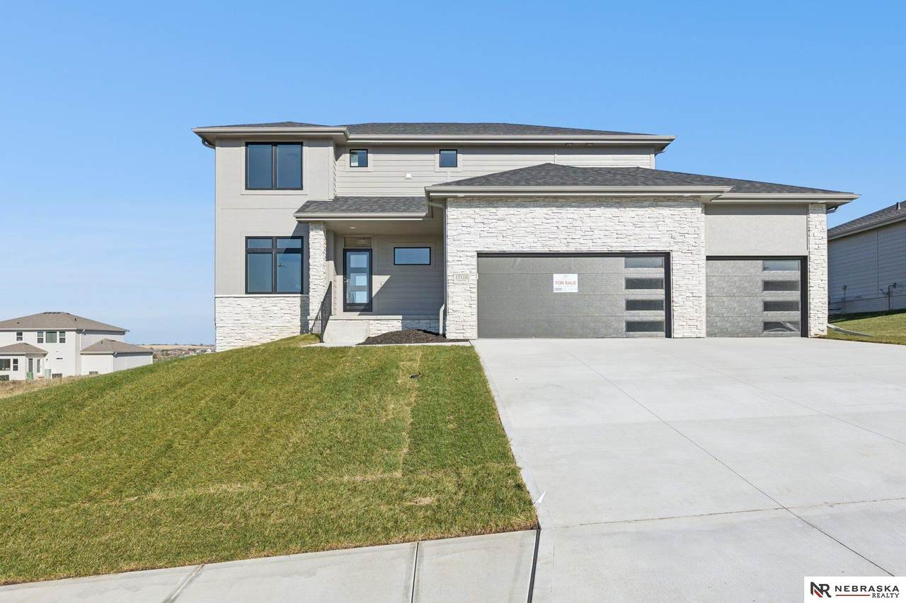 17110 Cora Street - Photo 1