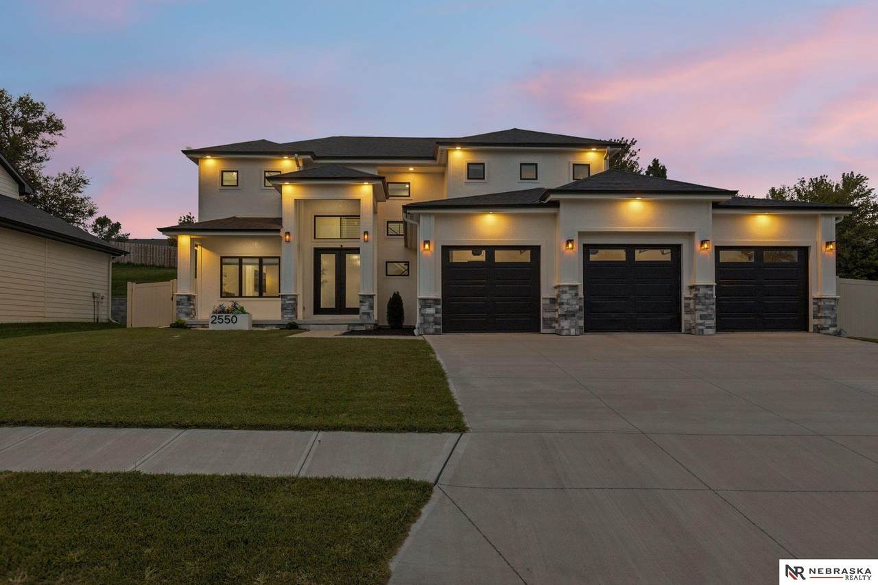 2550 188th Street - Photo 1