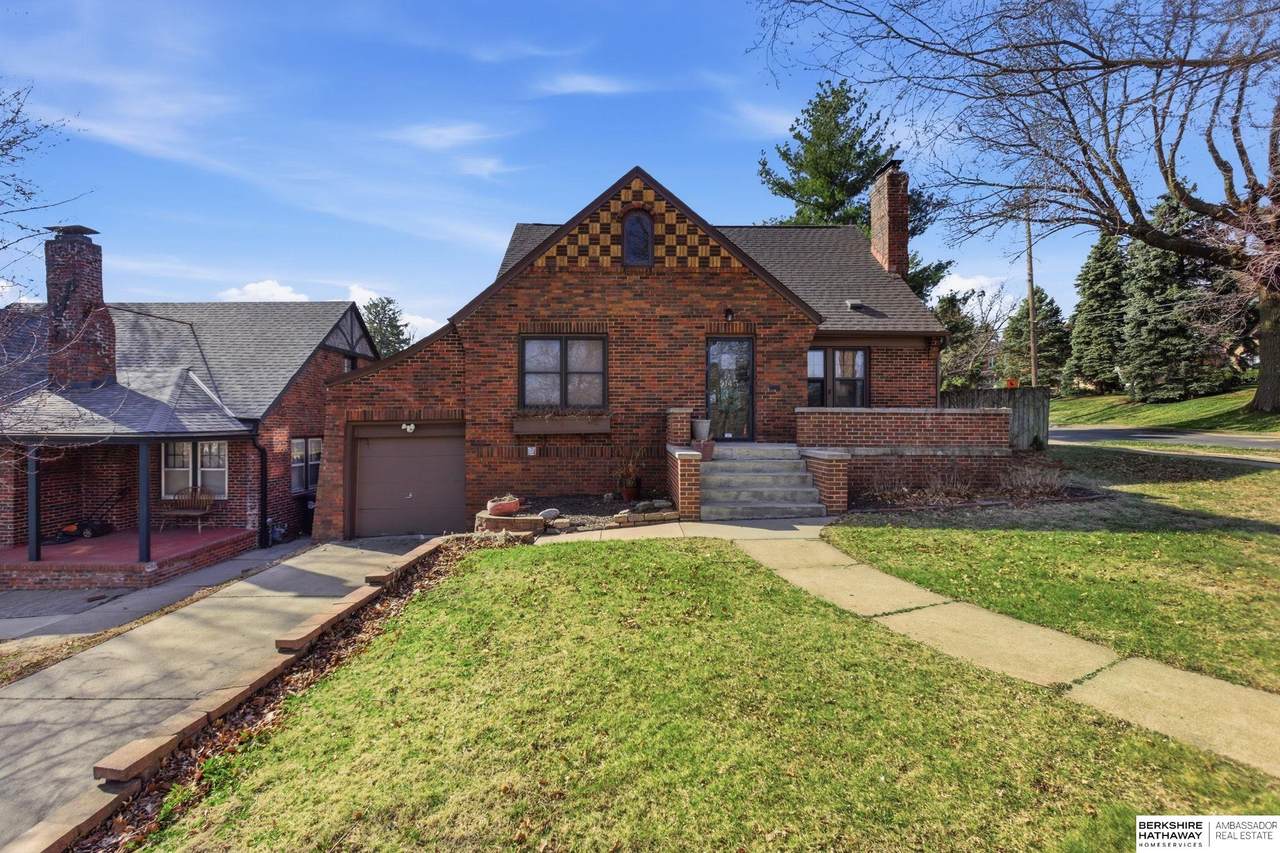 5143 Blondo Street - Photo 1