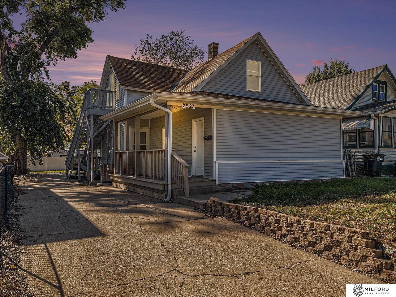 2523 Wirt Street - Photo 1