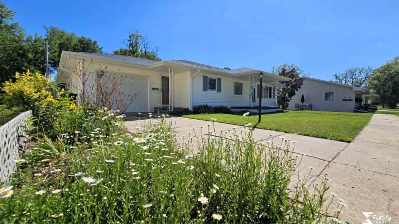1017 K Street - Photo 1