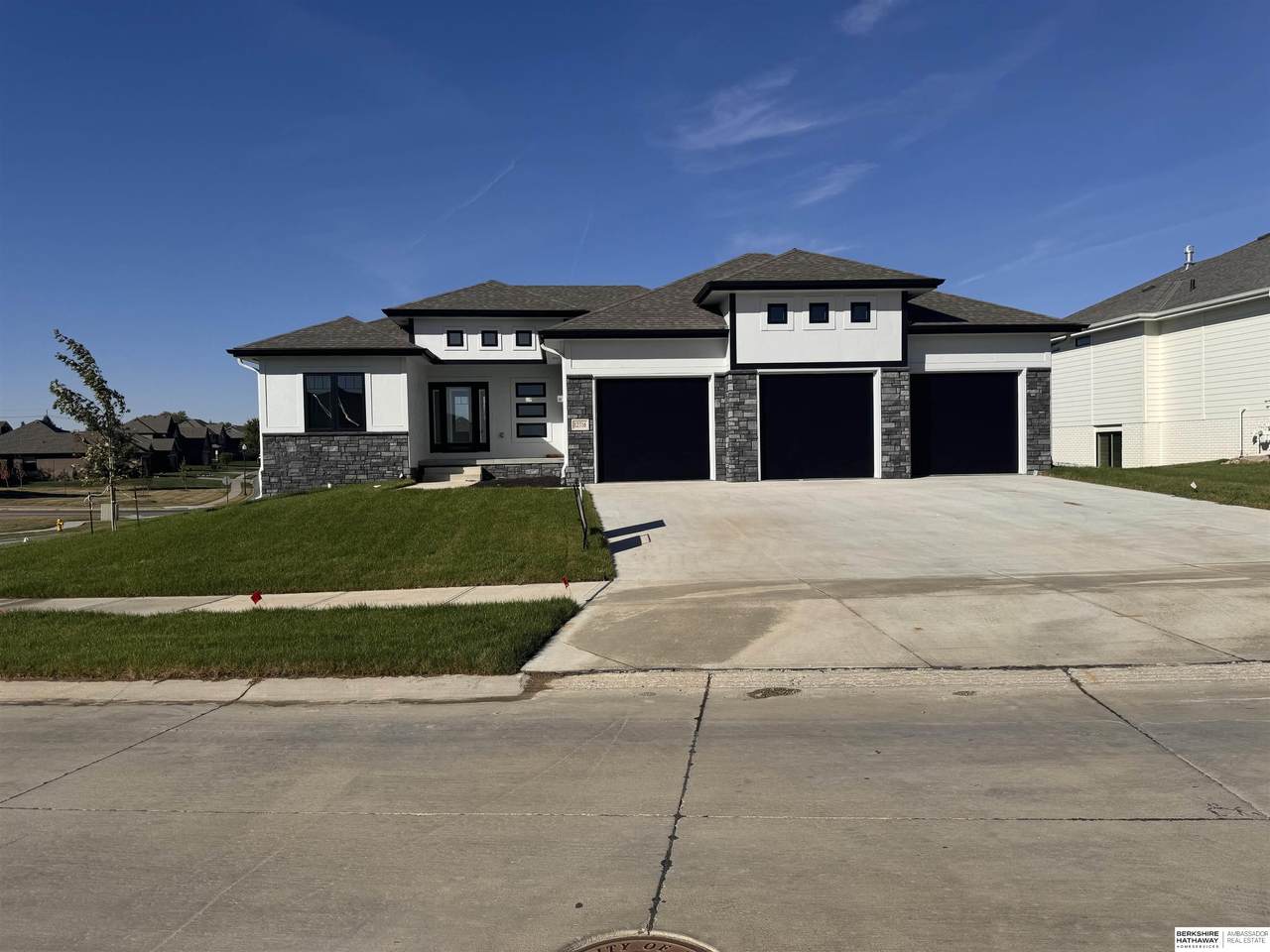 12716 79th Street - Photo 1