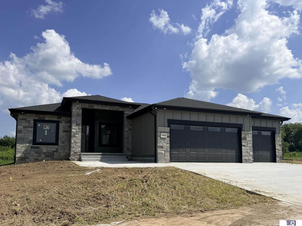 12511 87 Avenue - Photo 1
