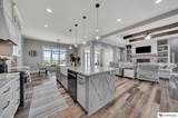 9610 Raymond Road - Photo 15