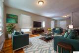111 38 Street - Photo 1