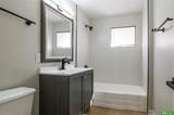 801 48 Street - Photo 6