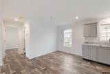 306 37 Place - Photo 8