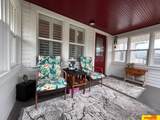619 13 Street - Photo 2