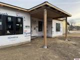 3031 Walter Terrace - Photo 19